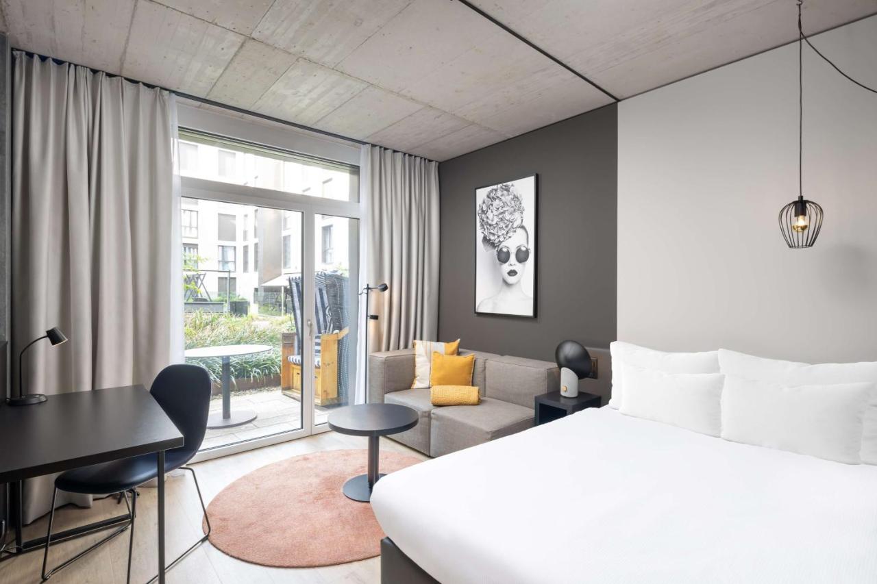 Radisson Hotel & Suites Zurich Opfikon-Glattbrugg Екстер'єр фото